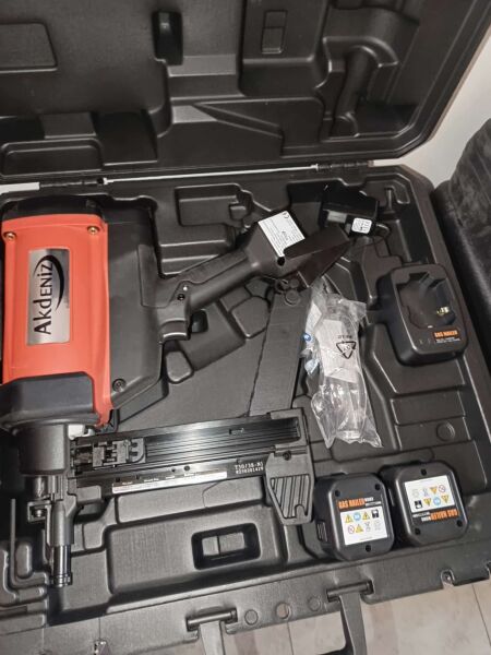 AKdeniz  Gazlı Çivi Çakma Tabancası