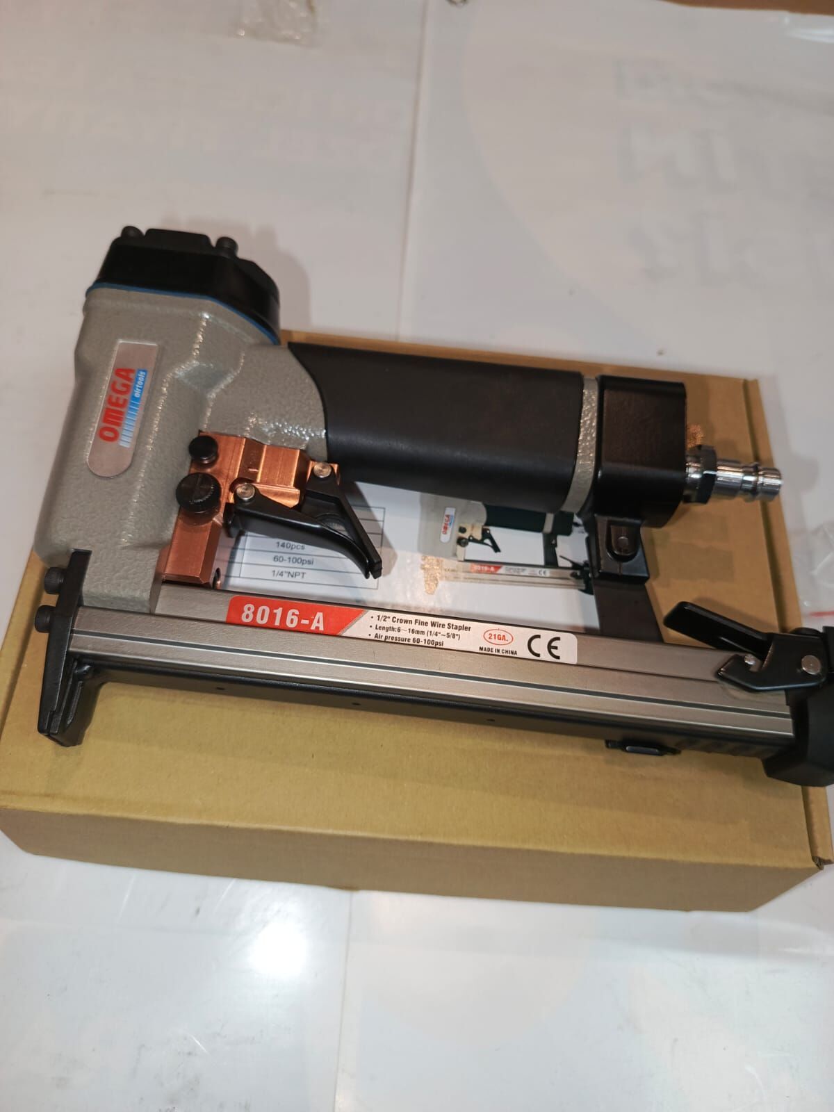 Omega  Havalı Otomatik Döşeme Tabancası