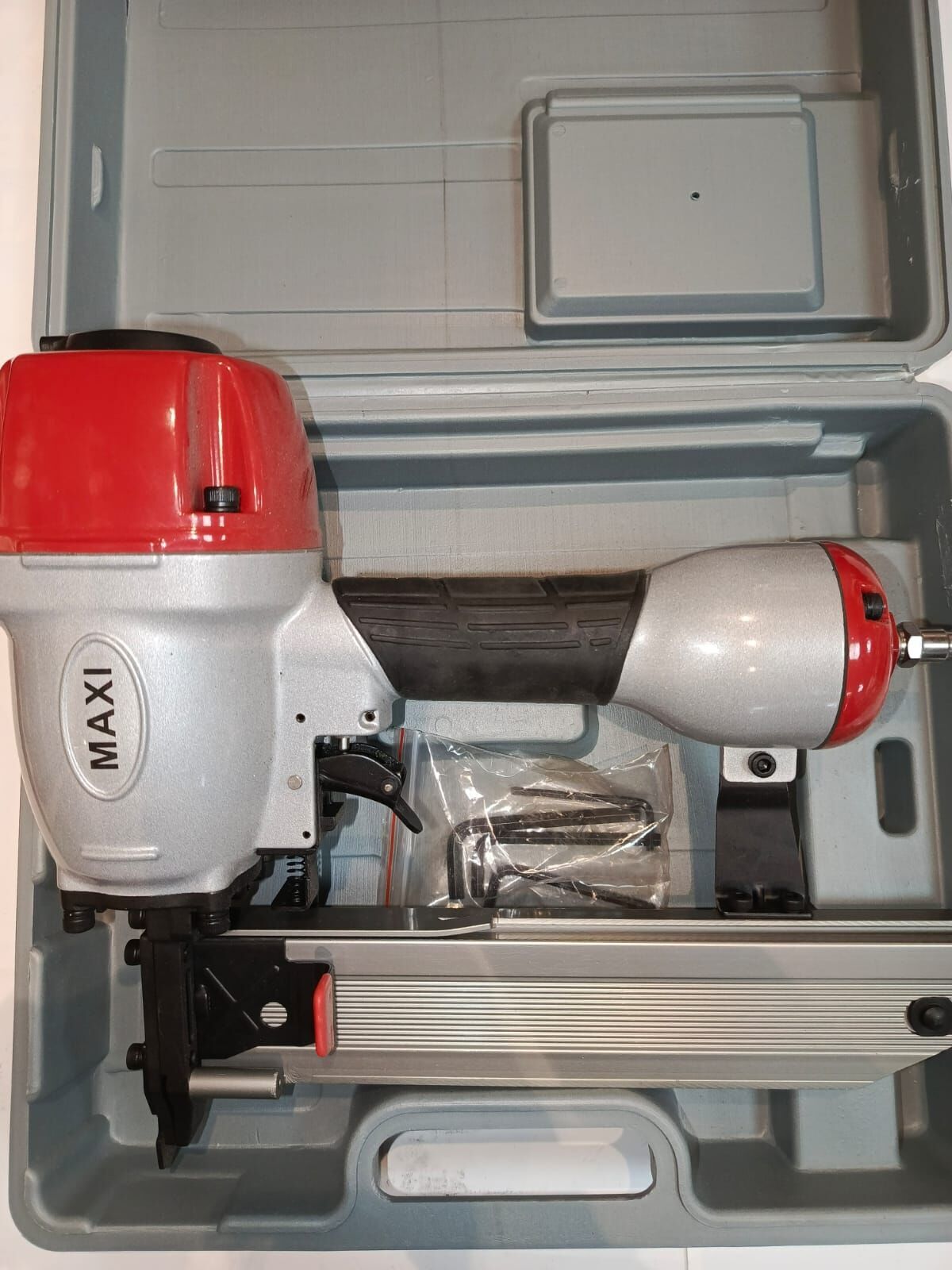 Maxi Master 100-50 İskelet Tabancası