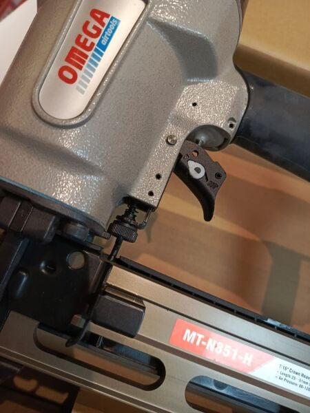 Omega 100-50 İskelet Tabancası